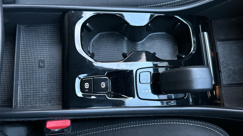 Volvo Xc40 1.5 T4 Recharge PHEV Plus Dark 5dr Auto Estate